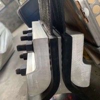 擋邊輸送帶 防撕裂鋼絲繩提升帶 鋁合