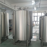樂陵市鴻謙大型立式儲酒罐不銹鋼儲酒罐廠家供貨加厚加固