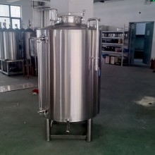 恩施市鴻謙食用油儲(chǔ)存罐不銹鋼儲(chǔ)存罐生產(chǎn)廠家品質(zhì)優(yōu)良