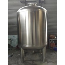 祁陽市鴻謙臥式無菌水箱無菌水箱廠家量大從優(yōu)以質取勝