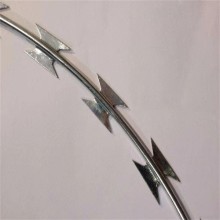西藏現貨不銹鋼刀片滾籠廠家供應那曲監獄刀片刺網阿里監獄刀片刺繩