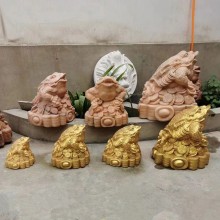 咬錢(qián)石雕金蟾 庭院魚(yú)池三足吐水蟾蜍石雕擺件